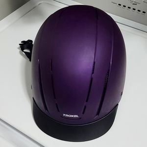 Troxel Equestrian Helmet; Size Small